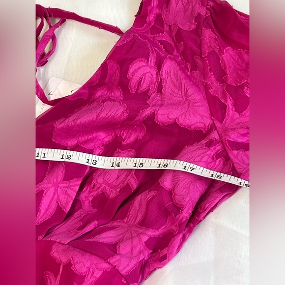 Band Of The Free NWT KISS ME FUCHSIA PEPLUM MINI DRESS Medium - Picture 9 of 13